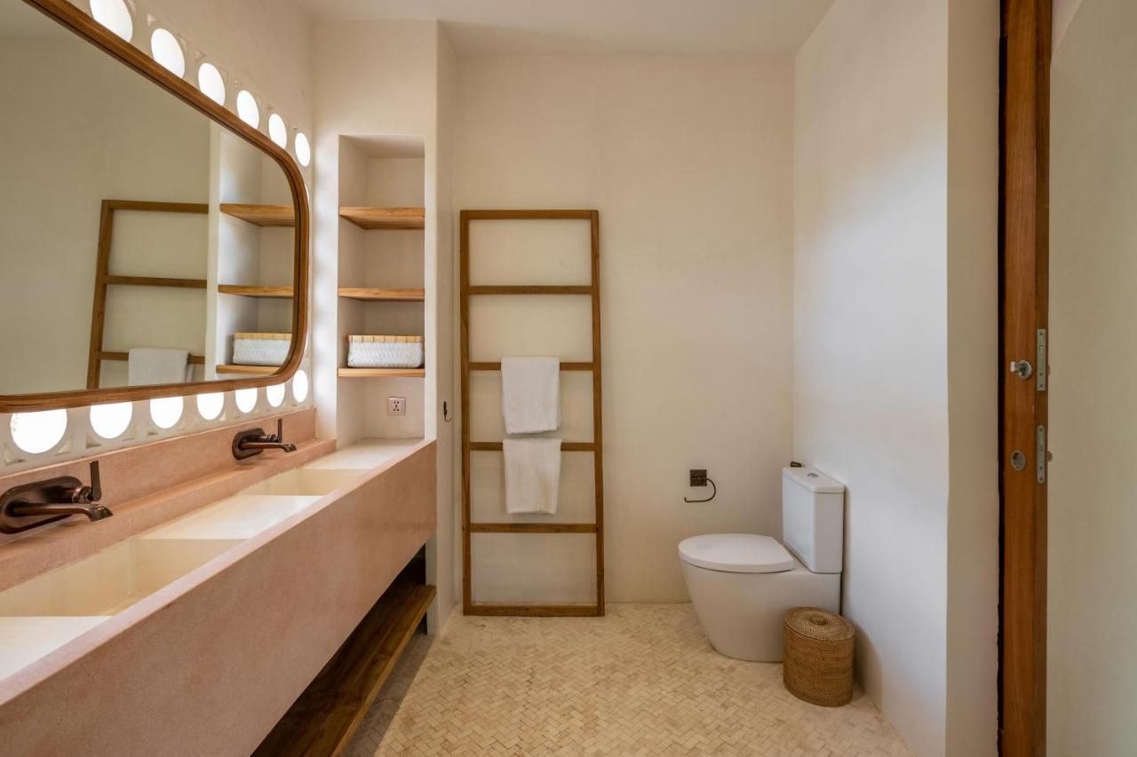 Villa Odyssea Quần đảo Gili Ngoại thất bức ảnh